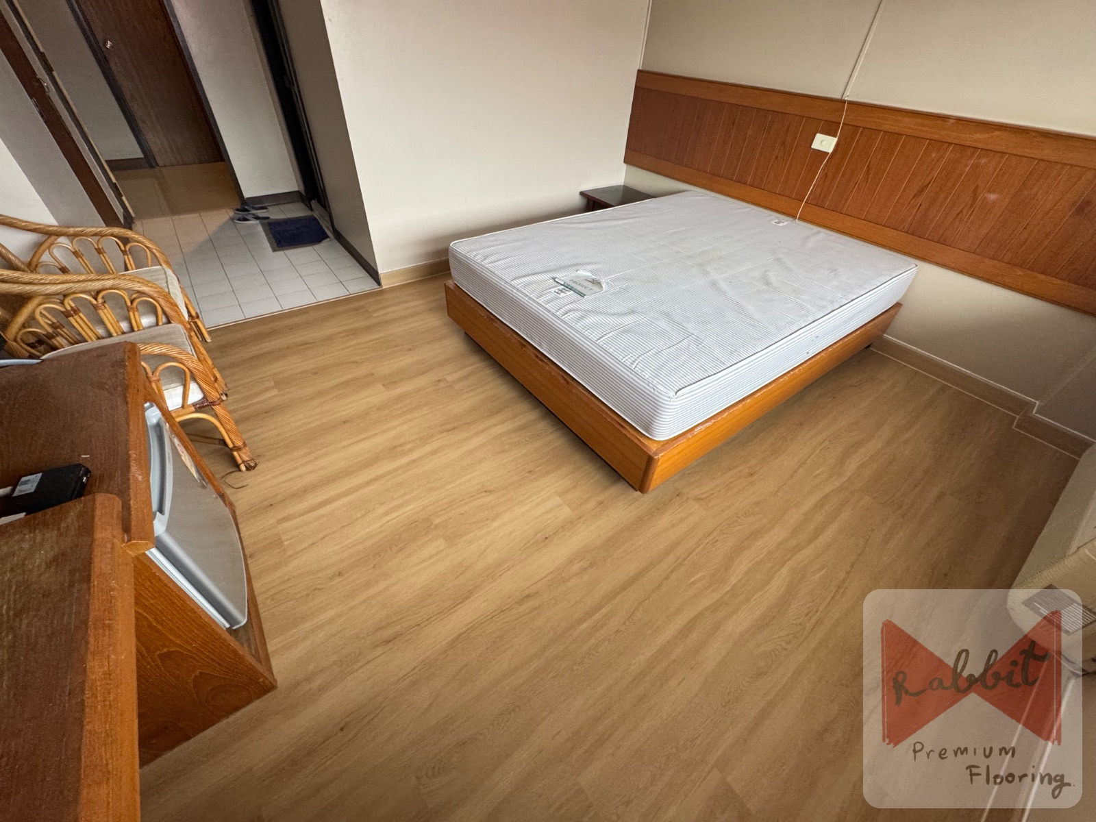 Job-area งานรื้อพื้นเก่าพร้อมขนทิ้ง